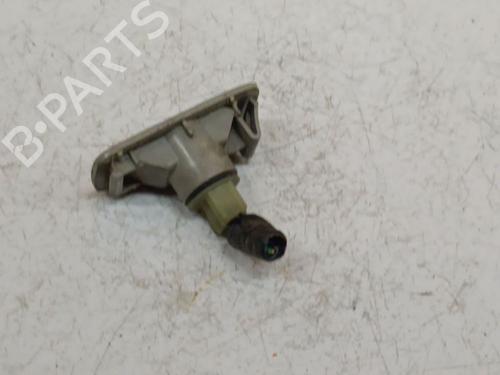 right-side-indicator-nissan-primera-hatchback-p12-2002-36759784 main image
