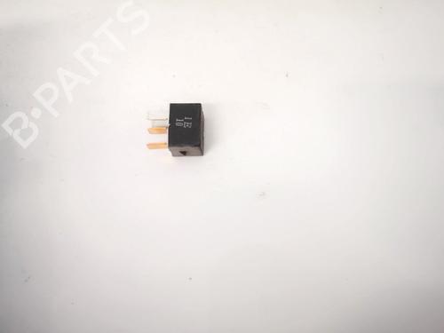Electronic sensor TOYOTA RAV 4 II (_A2_) 2.0 D 4WD (CLA20_, CLA21_, CLA20R, CLA21R) | BP32886404M84 - Image 3