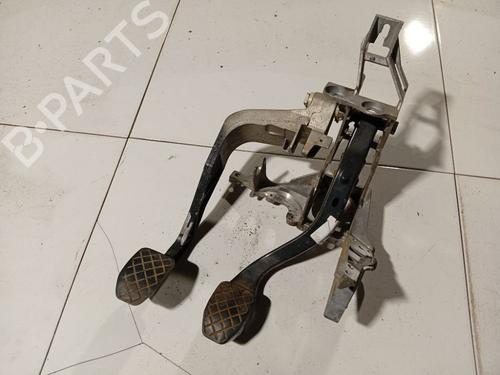 Used Pedal Pedal SKODA SUPERB I (3U4) 1.9 TDI (101 hp) 34911777 34911777