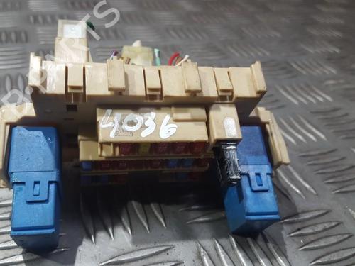 Used Fuse box Fuse box 33498506 33498506