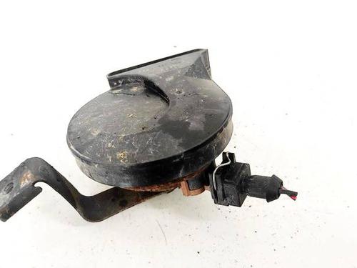 horn-volvo-v70-ii-285-1999-2000-2001-2002-2003-2004-2005-2006-2007-2008-35281879 main image