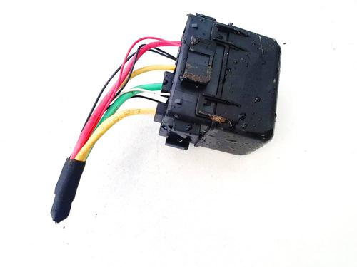 fuse-box-renault-scenic-iii-jz01_-2008-2009-2010-2011-2012-2013-2014-2015-2016-32920734 main image
