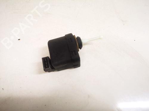 headlight-adjuster-motor-audi-a4-b5-8d2-1994-1995-1996-1997-1998-1999-2000-2001-35563292 main image