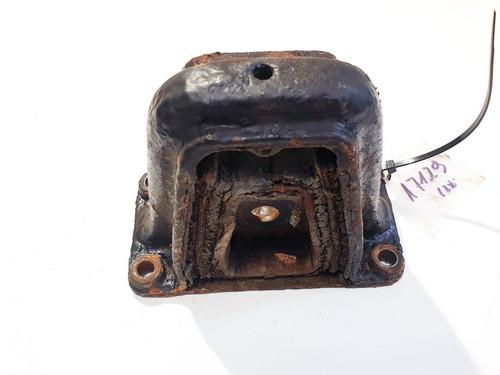 Used Engine mount Engine mount MERCEDES-BENZ 123 Saloon (W123) 200 D (123.120) (55 hp) 32914342 32914342
