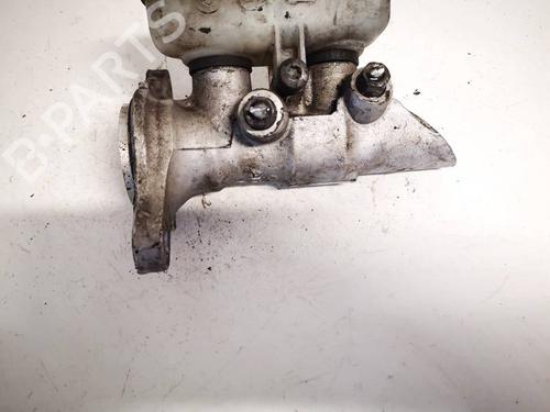 Used Brake master cylinder Brake master cylinder 35137608 35137608