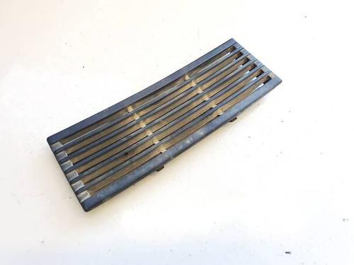 Used Air vent Air vent AUDI 100 C3 Saloon (443, 444) 2.0 D (70 hp) 32957477 32957477