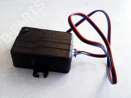 Used Electronic module Electronic module VW VENTO (1H2) 1.9 TD (75 hp) 33528950 33528950