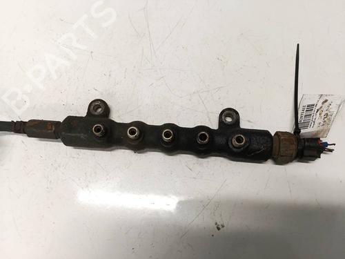 Used Injection rail Injection rail 35236253 35236253