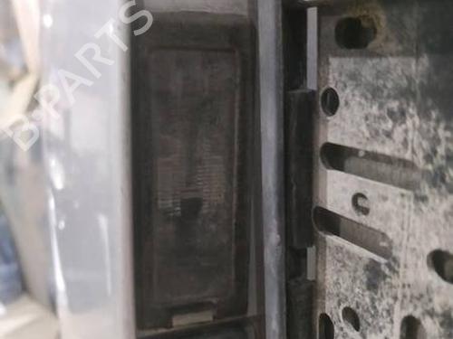 licence-plate-light-renault-laguna-ii-bg01_-2001-2002-2003-2004-2005-2006-2007-34835802 main image