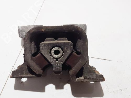 Used Engine mount Engine mount OPEL CORSA C (X01) 1.3 CDTI (F08, F68) (70 hp) 33106088 33106088