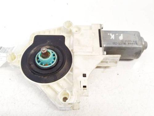 Used Left front window motor Left front window motor 37063752 37063752