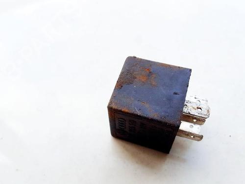 Used Electronic sensor Electronic sensor VW PASSAT B3/B4 Variant (3A5, 35I) 1.9 TD (75 hp) 33520400 33520400