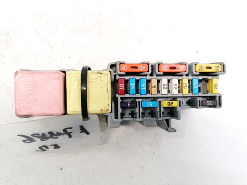 Fuse box RENAULT SCÉNIC II (JM0/1_) 1.9 dCi (JM0G, JM12, JM1G, JM2C) | BP32915908E1 - Image 3