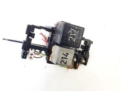 Used Fuse box Fuse box AUDI A6 C4 (4A2) 1.8 (125 hp) 32878729 32878729