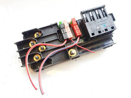 Used Fuse box MERCEDES-BENZ E-CLASS (W211) E 200 CDI (211.004) (102 hp) 32574801