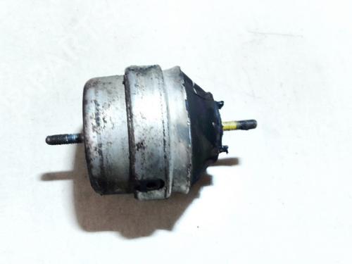 Used Engine mount VW PASSAT B5 Variant (3B5) 1.9 TDI (110 hp) 33069952