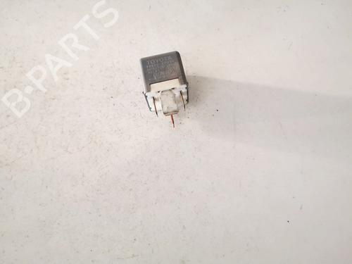 Used Electronic sensor Electronic sensor TOYOTA COROLLA Verso (ZER_, ZZE12_, R1_) 2.2 D-4D (AUR10_, AUR10R) (136 hp) 32894434 32894434