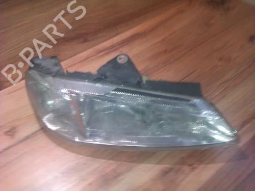 Used Right headlight Right headlight PEUGEOT 406 (8B) 1.9 TD (90 hp) 35687923 35687923