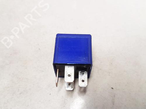 Used Electronic sensor Electronic sensor OPEL ASTRA G Hatchback (T98) 2.0 DTI 16V (F08, F48) (101 hp) 33106638 33106638