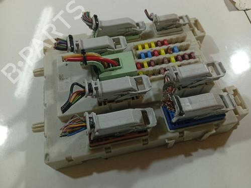 Used Fuse box Fuse box YAMAHA MOTORCYCLES FJR FJR 1300 (RP04) (143 hp) 32538520 32538520