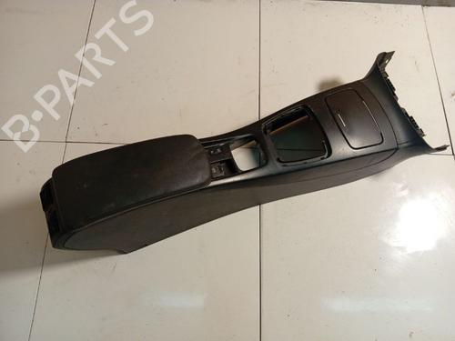 Used Armrest / Center console Armrest / Center console RENAULT LAGUNA III (BT0/1) 2.0 dCi (BT07, BT0J, BT14, BT1A, BT1S) (131 hp) 36688310 36688310