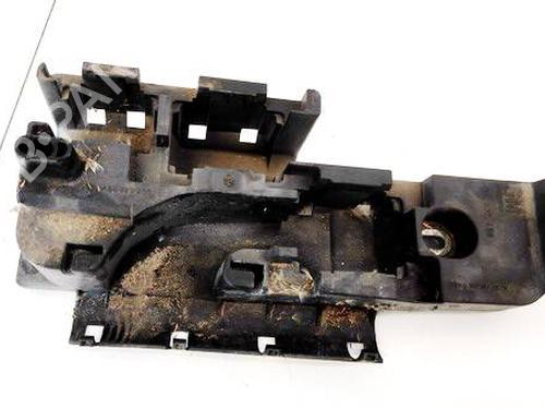 Used Fuse box Fuse box OPEL SIGNUM Hatchback (Z03) 2.2 DTI (F48) (125 hp) 32942942 32942942