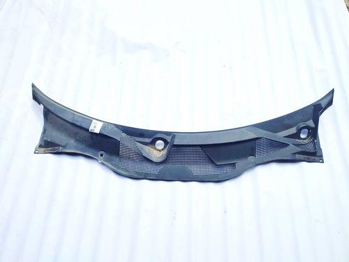 Grelha curcuvan Grelha curcuvan JEEP PATRIOT (MK74) 2.0 CRD (140 hp) 35068023 35068023