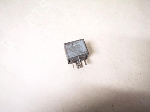 other-vw-passat-b5-variant-3b5-1997-1998-1999-2000-2001-33091995 main image