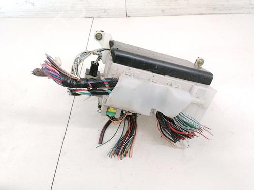 Used Fuse box Fuse box TOYOTA COROLLA Saloon (_E12_) 1.4 D-4D (NDE120_, NDE120R) (90 hp) 32878691 32878691