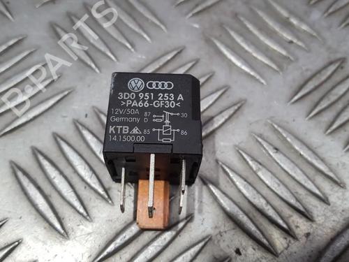 Used Electronic sensor Electronic sensor VW TOUAREG (7LA, 7L6, 7L7) 5.0 V10 TDI (313 hp) 33503574 33503574