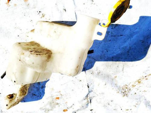 Used Windscreen washer tank Windscreen washer tank 39643780 39643780