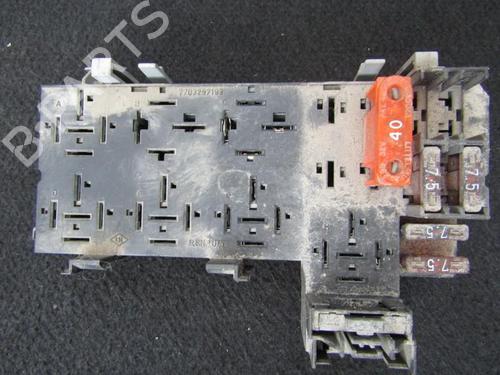 Used Fuse box Fuse box RENAULT MEGANE I (BA0/1_) 1.6 e (BA0F, BA0S) (90 hp) 33485908 33485908