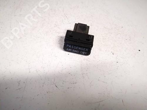 Used Switch Switch VW CADDY III Box Body/MPV (2KA, 2KH, 2CA, 2CH) 1.9 TDI (105 hp) 32546396 32546396