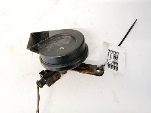 horn-skoda-fabia-ii-542-2006-2007-2008-2009-2010-2011-2012-2013-2014-35094320 main image