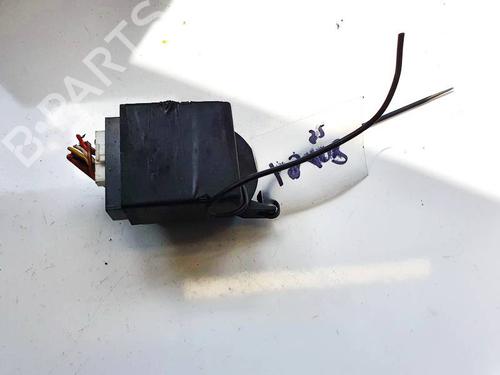 fuse-box-peugeot-807-eb_-2002-32947885 main image