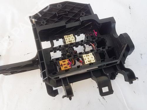 Used Fuse box Fuse box VW FOX Hatchback (5Z1, 5Z3, 5Z4) 1.2 (60 hp) 33066792 33066792