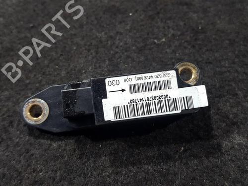Used Electronic module Electronic module MERCEDES-BENZ S-CLASS (W220, V220) S 500 (220.075, 220.175, 220.875) (299 hp) 33483492 33483492