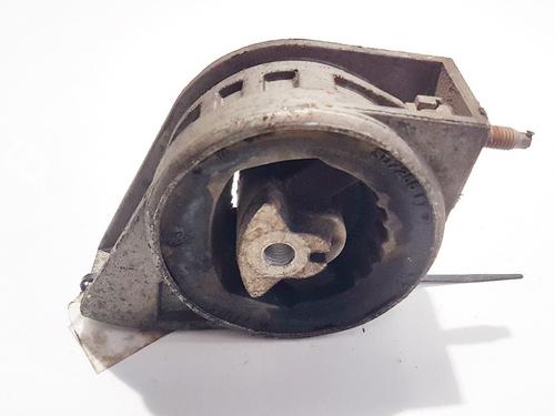 Used Engine mount Engine mount MERCEDES-BENZ VANEO (414) 1.9 (414.700) (125 hp) 32889917 32889917