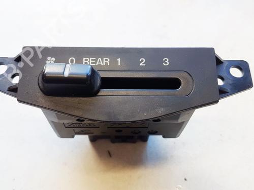 Used Climate control Climate control MAZDA MPV II (LW) 2.0 (LWEW) (122 hp) 35878644 35878644