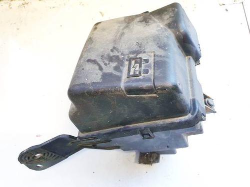 Used Fuse box CITROËN C2 (JM_) 1.4 (73 hp) 32555262
