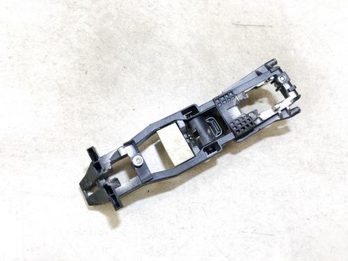 front-left-exterior-door-handle-mercedes-benz-c-class-w203-2000-2001-2002-2003-2004-2005-2006-2007-35629326 main image