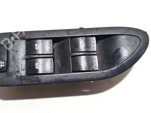 Used Switch Switch RENAULT LAGUNA II (BG0/1_) 1.8 16V (BG06, BG0J, BG0M) (116 hp) 33102118 33102118