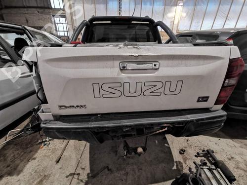 Third brake light ISUZU D-MAX II (TFR, TFS) 1.9 Ddi (TFR87J) | BP34739005L11  - Image 10