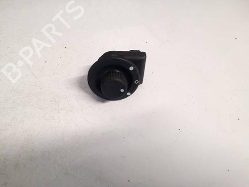 Used Mirror switch Mirror switch MITSUBISHI L100 / MINICAB Platform/Chassis (U6_T) 0.6 (48 hp) 35130949 35130949