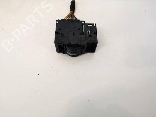 switch-seat-leon-1p1-2005-2006-2007-2008-2009-2010-2011-2012-2013-35284349 main image