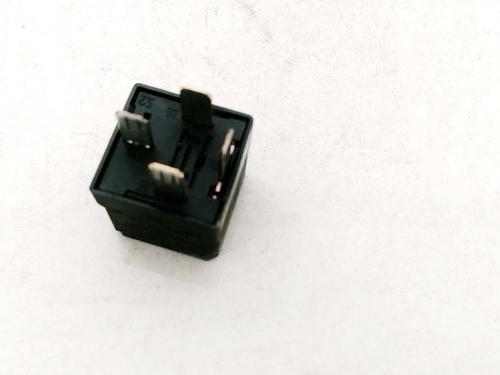Used Electronic sensor Electronic sensor OPEL ZAFIRA / ZAFIRA FAMILY B (A05) 1.9 CDTI (M75) (150 hp) 33071515 33071515