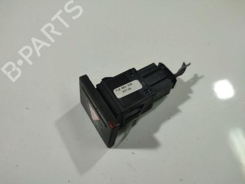 Used Warning switch Warning switch VW TOUAREG (7LA, 7L6, 7L7) 5.0 V10 TDI (313 hp) 34877826 34877826