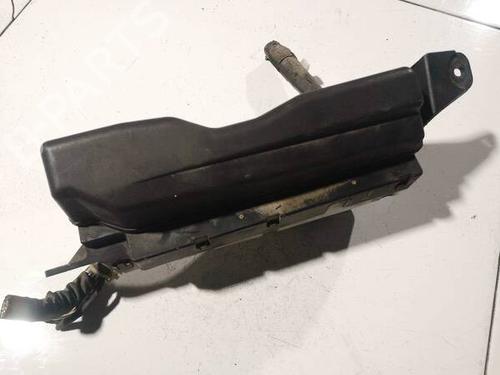 Used Fuse box Fuse box 32564978 32564978