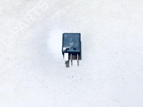 Used Electronic sensor Electronic sensor MITSUBISHI COLT VI (Z3_A, Z2_A) 1.5 (Z23A) (109 hp) 33067903 33067903
