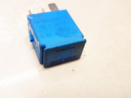 other-nissan-almera-ii-hatchback-n16-2000-33105431 main image